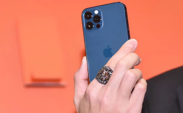 门头沟苹果手机维修分享iPhone12系列重启方法教程 
